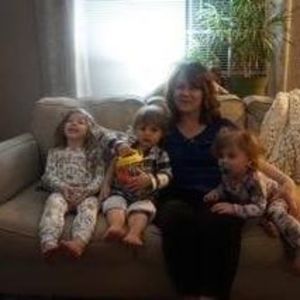 Meet your Posher, Angela